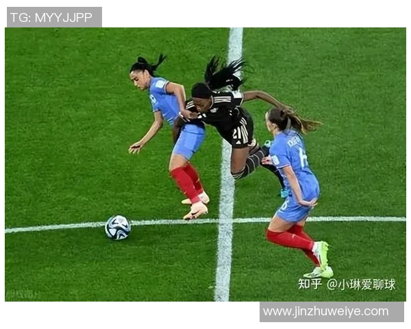 意大利女足与巴西女足激战正酣谁能在世界杯舞台上夺得胜利